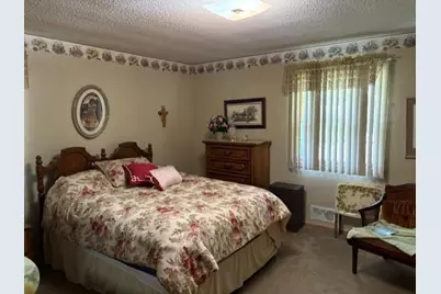 225 8th Avenue SE, Waseca, MN 56093 - Photo 6