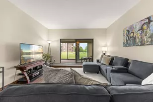 2275 Youngman Ave, Saint Paul, MN 55116 - Photo 8
