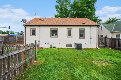 3600 Noble Avenue N, Robbinsdale, MN 55422 - Photo 4