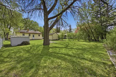 1219 12th Street S, Moorhead, MN 56560 - Photo 2