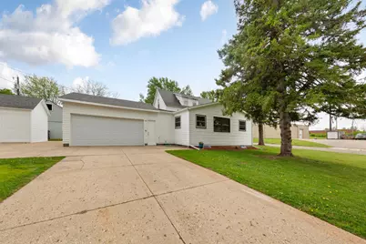 808 E Vine Street, Owatonna, MN 55060 - Photo 2