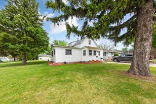 808 E Vine St, Owatonna, MN 55060 - Photo 4