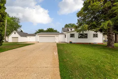 808 E Vine Street, Owatonna, MN 55060 - Photo 2