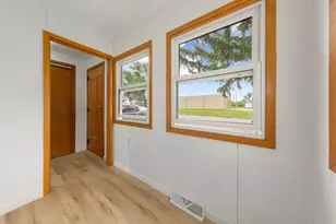 808 E Vine St, Owatonna, MN 55060 - Photo 24
