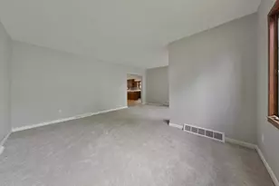 808 E Vine St, Owatonna, MN 55060 - Photo 8