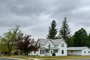 512 S Broadway St, Spring Valley, MN 55975 - Photo 1