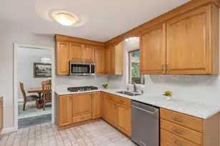2885 Zanzibar Ln N, Plymouth, MN 55447 - Photo 12