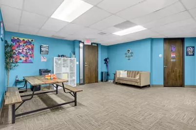 5701 Kentucky Avenue N, Crystal, MN 55428 - Photo 10