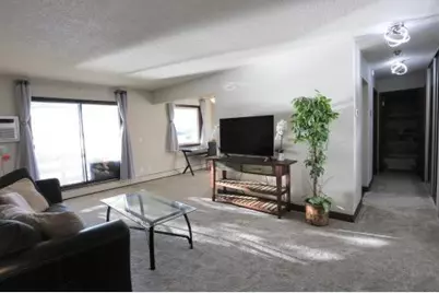 4363 Wilshire Boulevard #302, Mound, MN 55364 - Photo 4