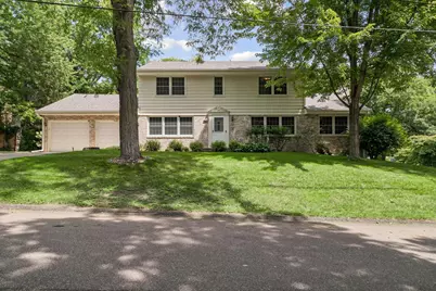 3931 Huntingdon Drive, Hopkins, MN 55305 - Photo 2