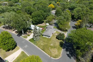 3110 W 82nd St, Bloomington, MN 55431 - Photo 2