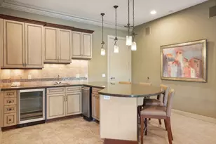 555 Oak Ridge Pl, Hopkins, MN 55305 - Photo 40