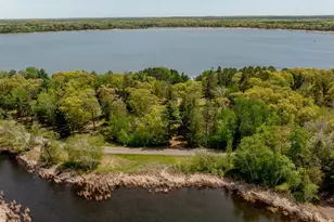 29246 Huxtable Point Rd, Merrifield, MN 56465 - Photo 8