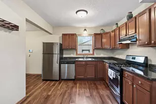 1095 Sims Ave, Saint Paul, MN 55106 - Photo 10