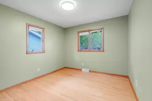 1044 Scott St S, Shakopee, MN 55379 - Photo 24