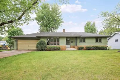 1044 Scott Street S, Shakopee, MN 55379 - Photo 1