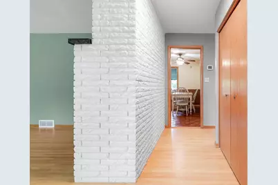 1044 Scott Street S, Shakopee, MN 55379 - Photo 6