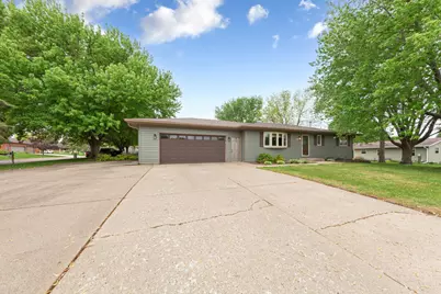 1724 Prairie Avenue SW, Faribault, MN 55021 - Photo 4