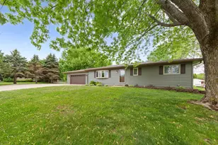 1724 Prairie Ave SW, Faribault, MN 55021 - Photo 2