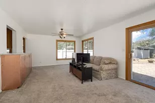 607 Swan St, Le Sueur, MN 56058 - Photo 16