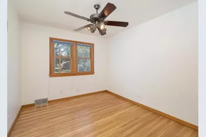 607 Swan Street, Le Sueur, MN 56058 - Photo 12