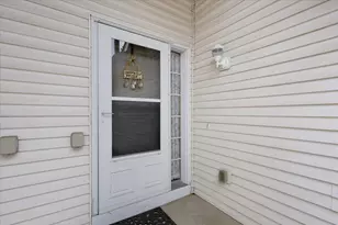 6324 Cavell Ct, Brooklyn Park, MN 55428 - Photo 4