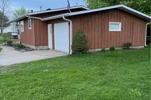 322 W Prairie Ave, Mabel, MN 55954 - Photo 2