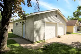 125 Adams St SE, Hutchinson, MN 55350 - Photo 2