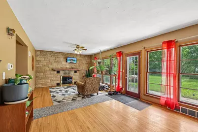 113 Central Street, Le Sueur, MN 56058 - Photo 8