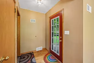 113 Central St, Le Sueur, MN 56058 - Photo 4