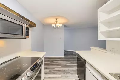 9141 Highway 55 #203, Golden Valley, MN 55427 - Photo 10