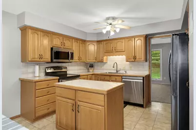11140 Abbott Lane, Minnetonka, MN 55343 - Photo 6