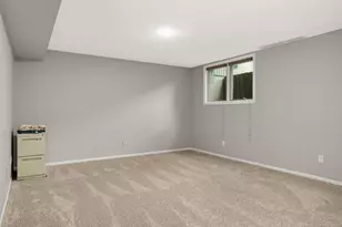 11140 Abbott Ln, Minnetonka, MN 55343 - Photo 22