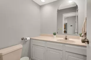 11140 Abbott Ln, Minnetonka, MN 55343 - Photo 16