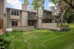 11140 Abbott Ln, Minnetonka, MN 55343 - Photo 30