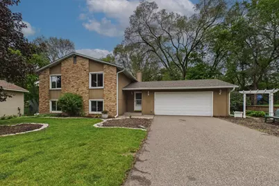 10460 Buckingham Drive, Eden Prairie, MN 55347 - Photo 26
