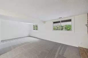 10460 Buckingham Dr, Eden Prairie, MN 55347 - Photo 22