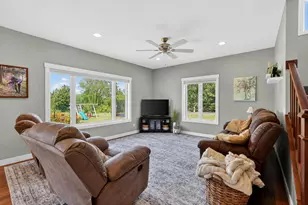 217 Skyline Dr, Wabasha, MN 55981 - Photo 8