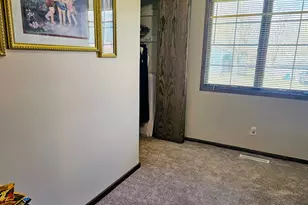 404 Stanley St, West Saint Paul, MN 55118 - Photo 10
