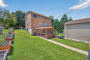 479 Jessamine Ave E, Saint Paul, MN 55130 - Photo 2