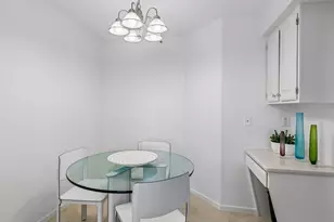 1201 Yale Pl, Minneapolis, MN 55403 - Photo 10