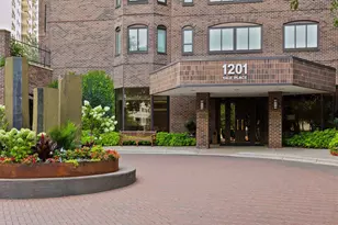 1201 Yale Pl, Minneapolis, MN 55403 - Photo 52