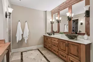 1201 Yale Pl, Minneapolis, MN 55403 - Photo 36