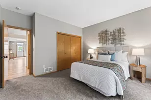 343 Appleblossom Ln E, Shakopee, MN 55379 - Photo 10