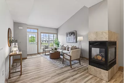 343 Appleblossom Lane E, Shakopee, MN 55379 - Photo 4
