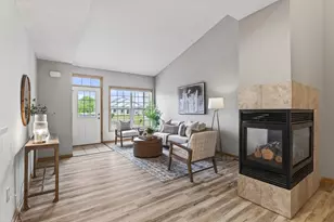 343 Appleblossom Ln E, Shakopee, MN 55379 - Photo 4