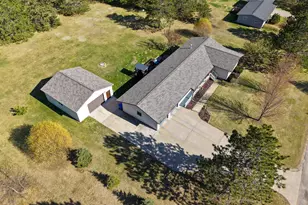 6834 Dickinson Dr NW, Bemidji, MN 56601 - Photo 84