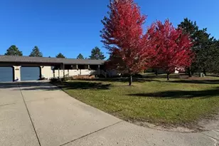 6834 Dickinson Dr NW, Bemidji, MN 56601 - Photo 8