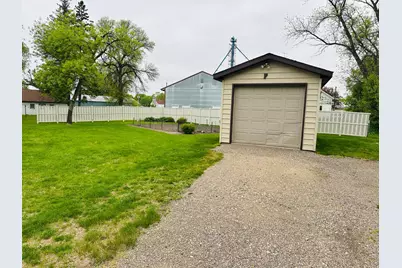 106 3rd Avenue W, Raymond, MN 56282 - Photo 2