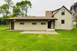 106 3rd Ave W, Raymond, MN 56282 - Photo 4